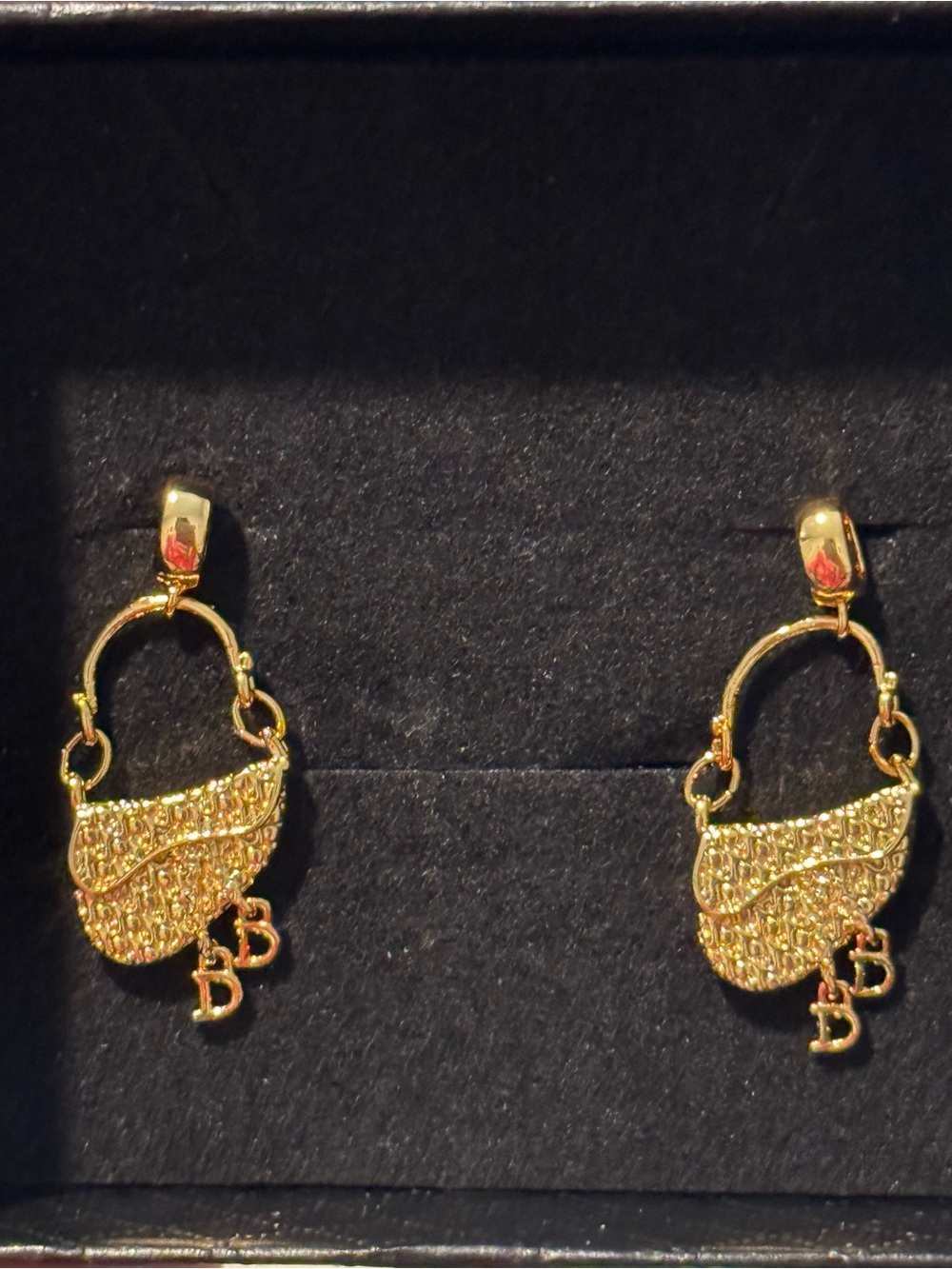 New Arrivals! Fashion Gold Textured Mini Purse Drop Earrings - Women's Jewelry